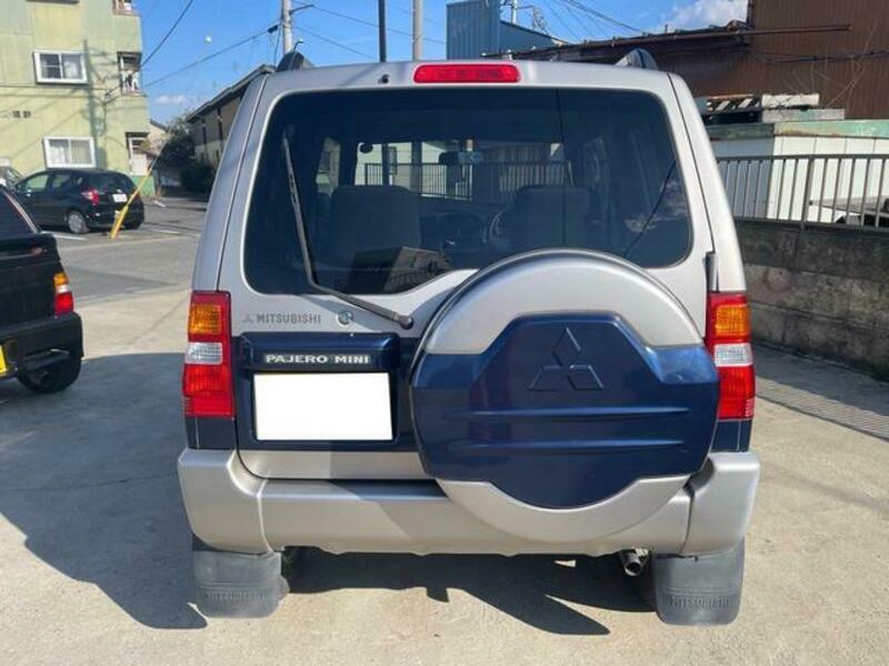 PAJERO MINI