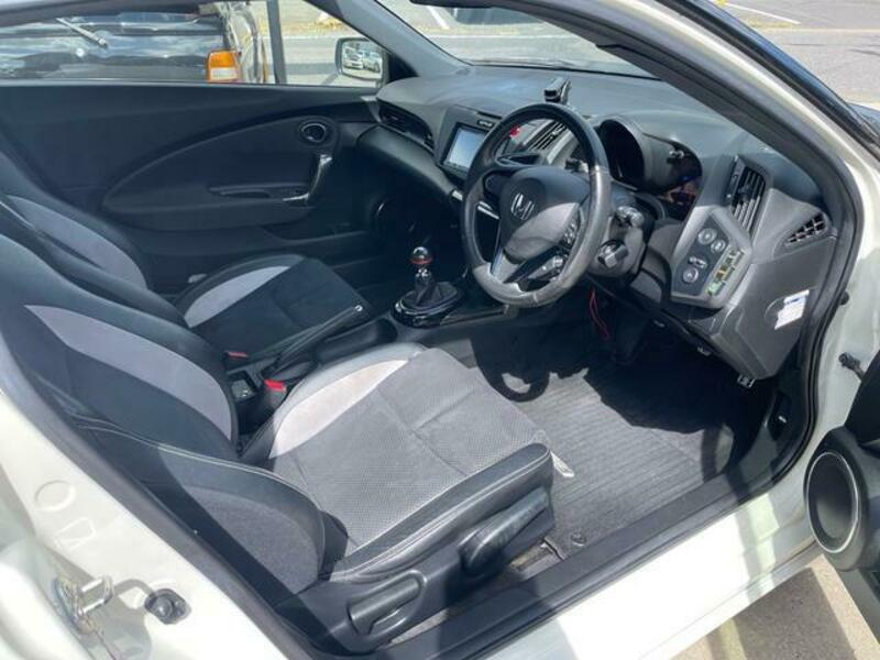 CR-Z