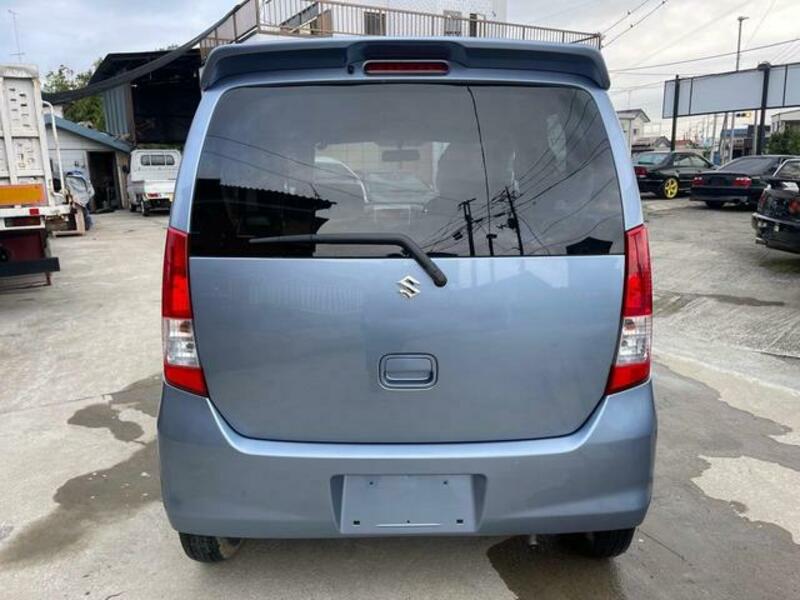 WAGON R
