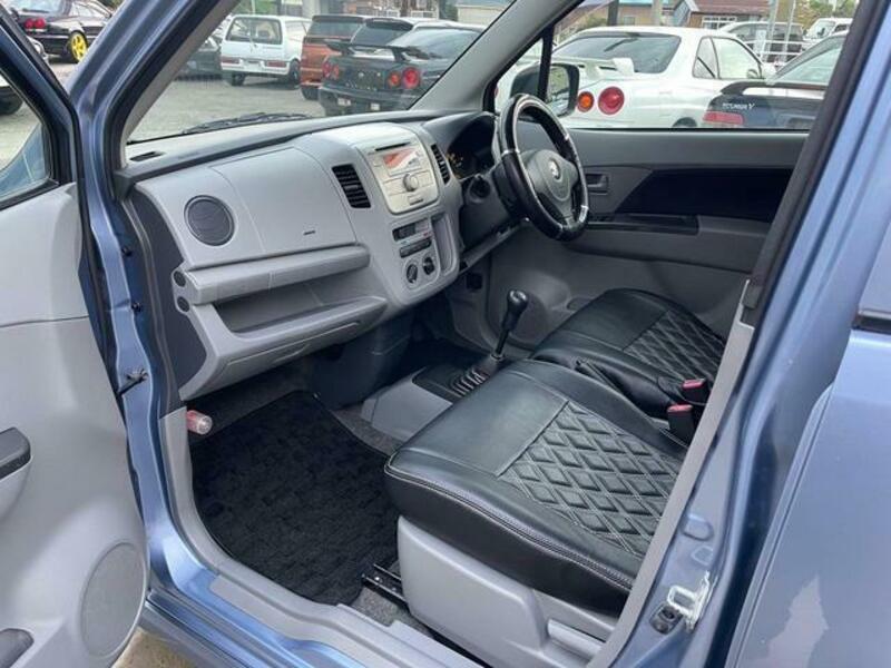 WAGON R
