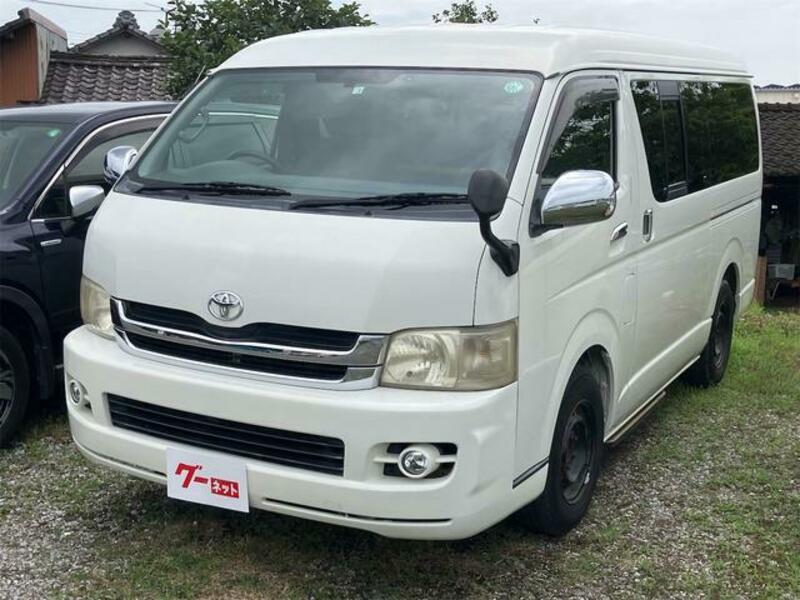 TOYOTA HIACE WAGON