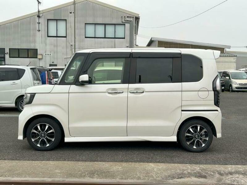 N BOX CUSTOM