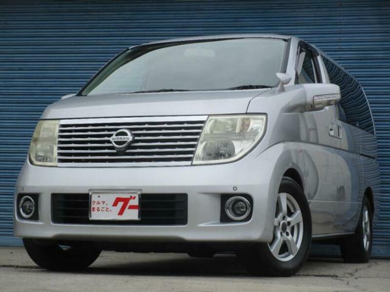 NISSAN ELGRAND