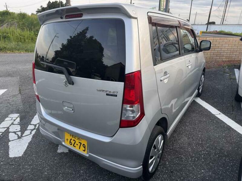 WAGON R