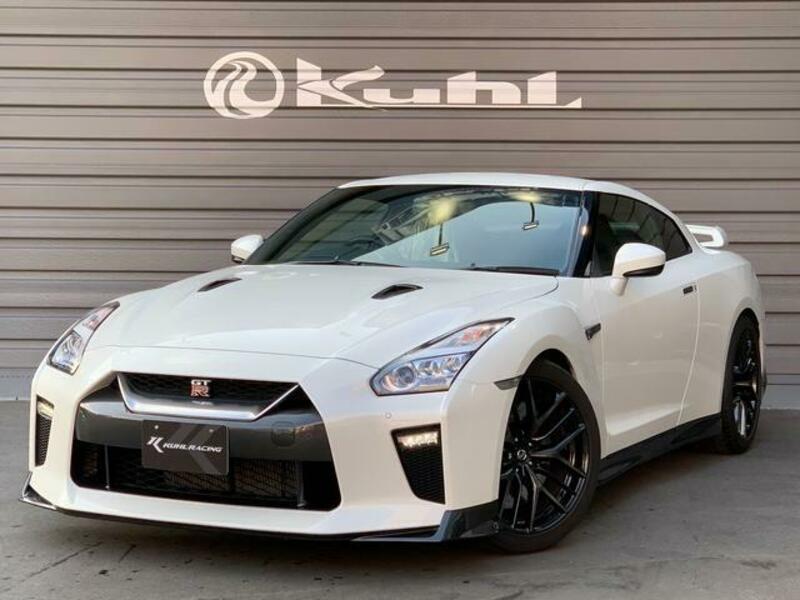 NISSAN GT-R