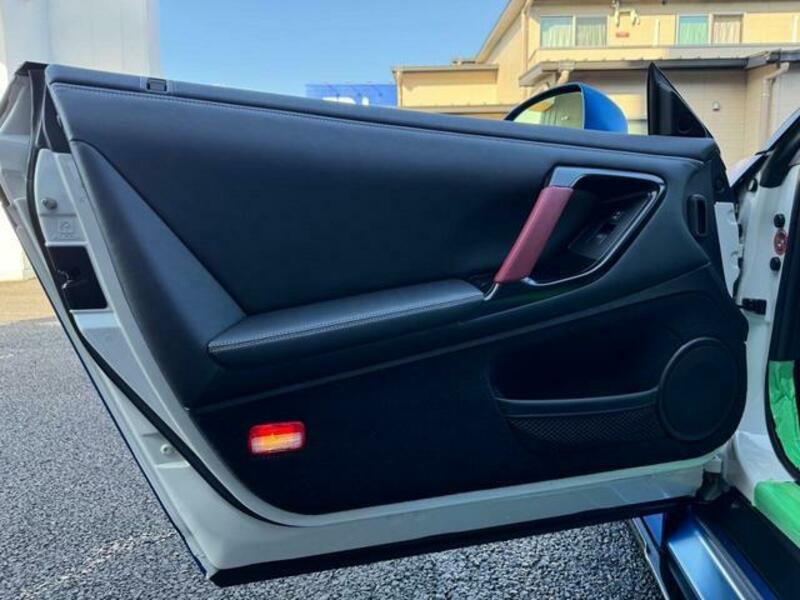 GT-R