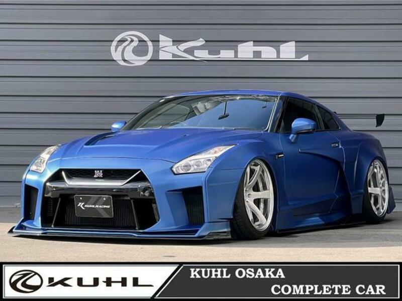 NISSAN GT-R