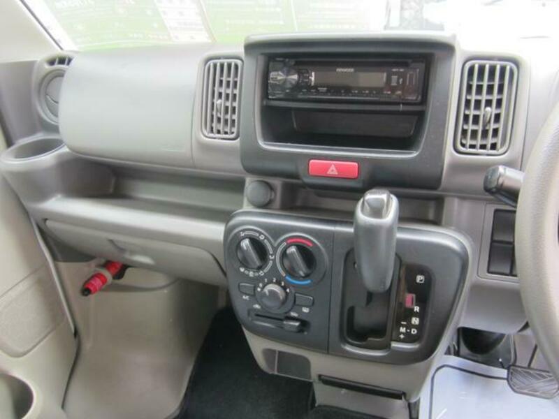 MINICAB VAN
