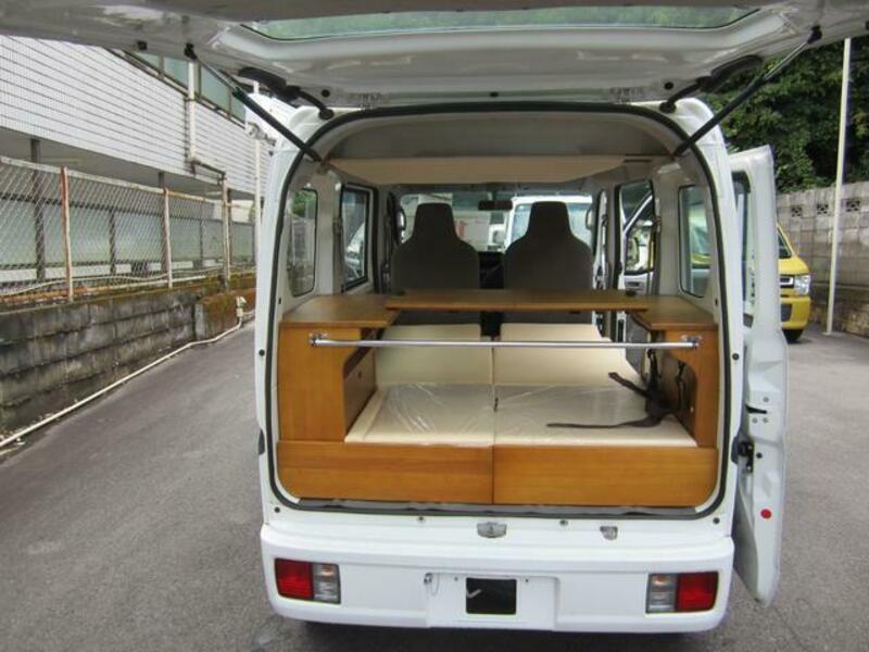 MINICAB VAN