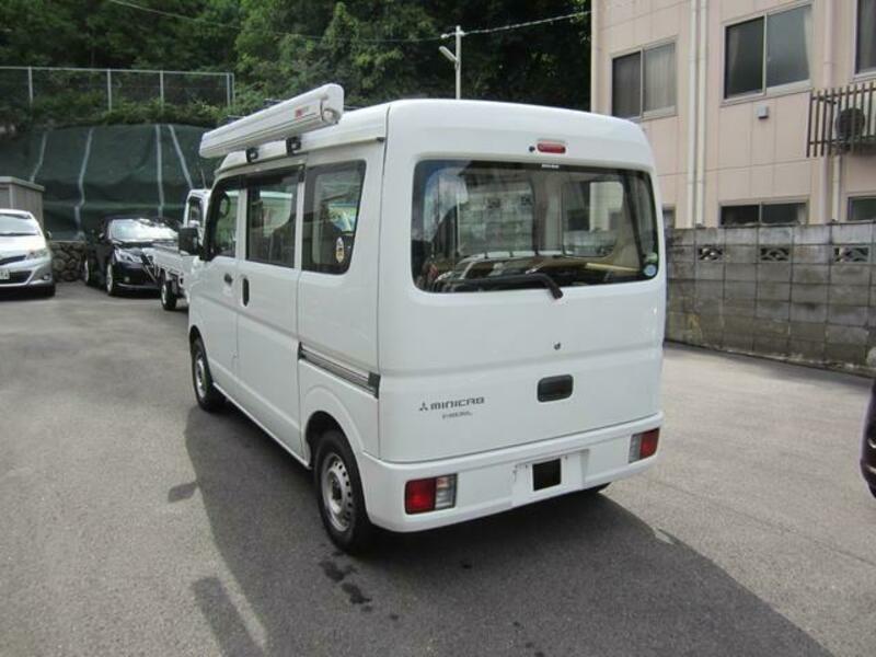 MINICAB VAN