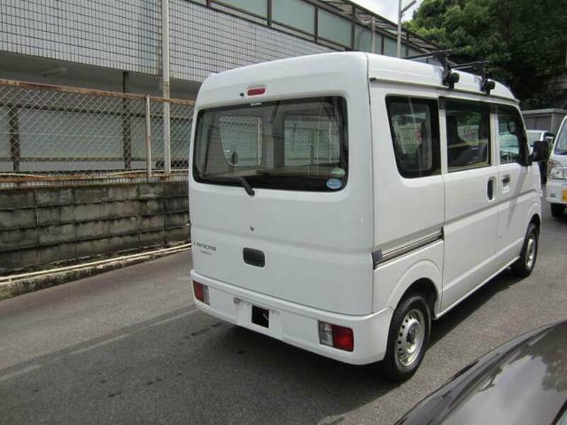 MINICAB VAN