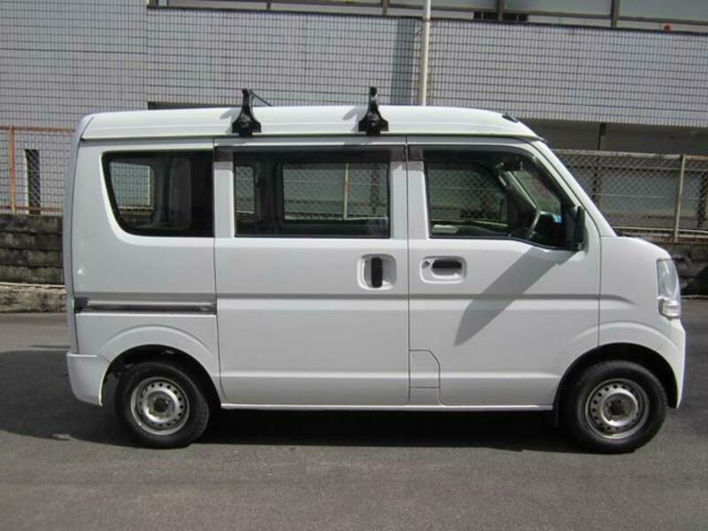 MINICAB VAN