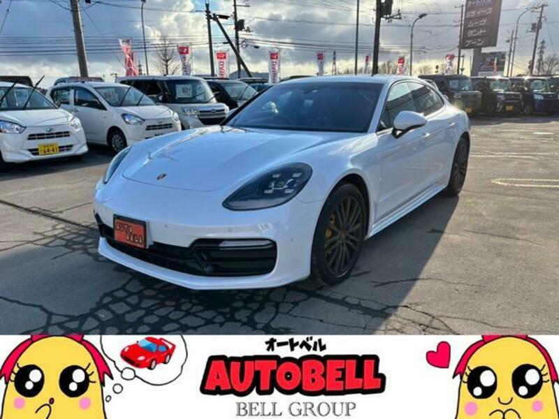 PORSCHE PANAMERA