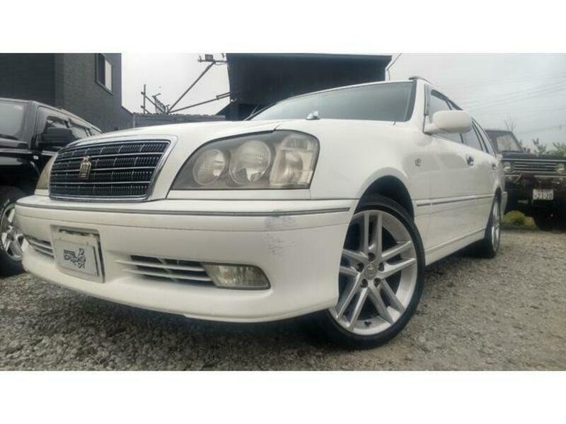 TOYOTA CROWN ESTATE