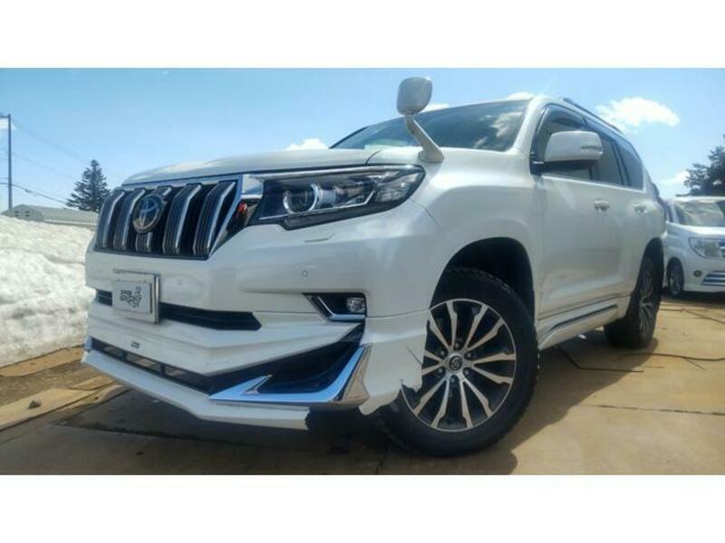 TOYOTA LAND CRUISER PRADO