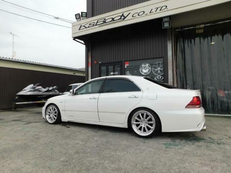 CROWN