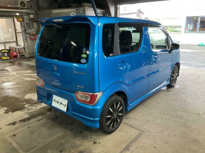 WAGON R