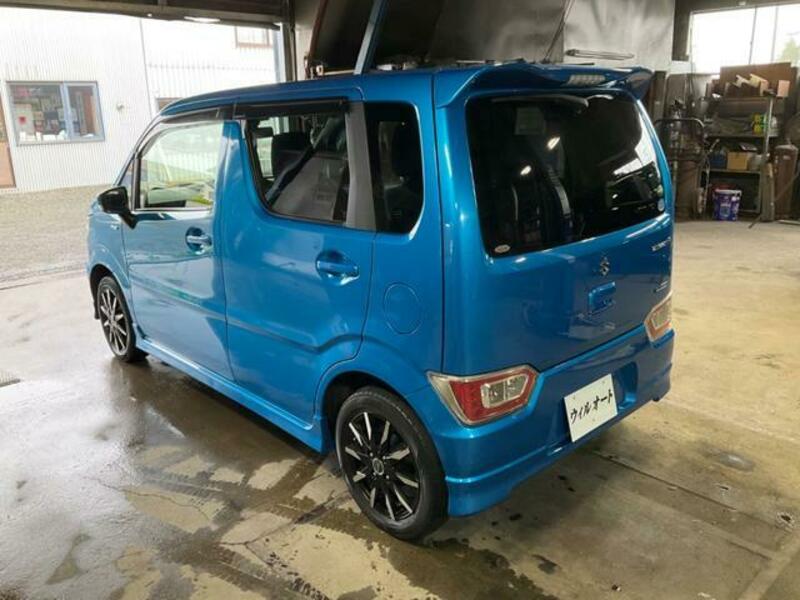 WAGON R