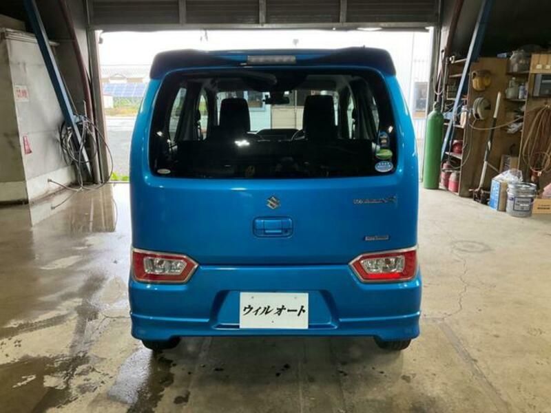 WAGON R