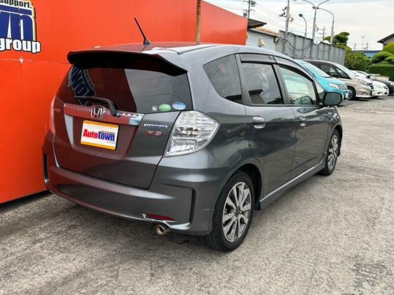 FIT HYBRID