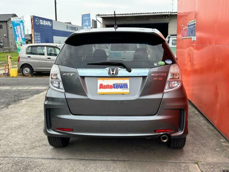 FIT HYBRID