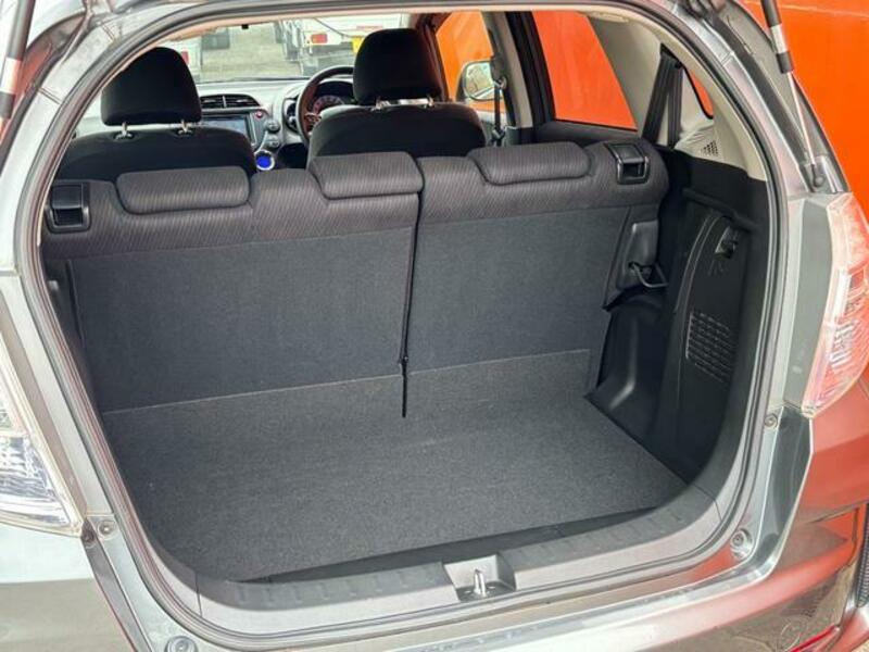 FIT HYBRID