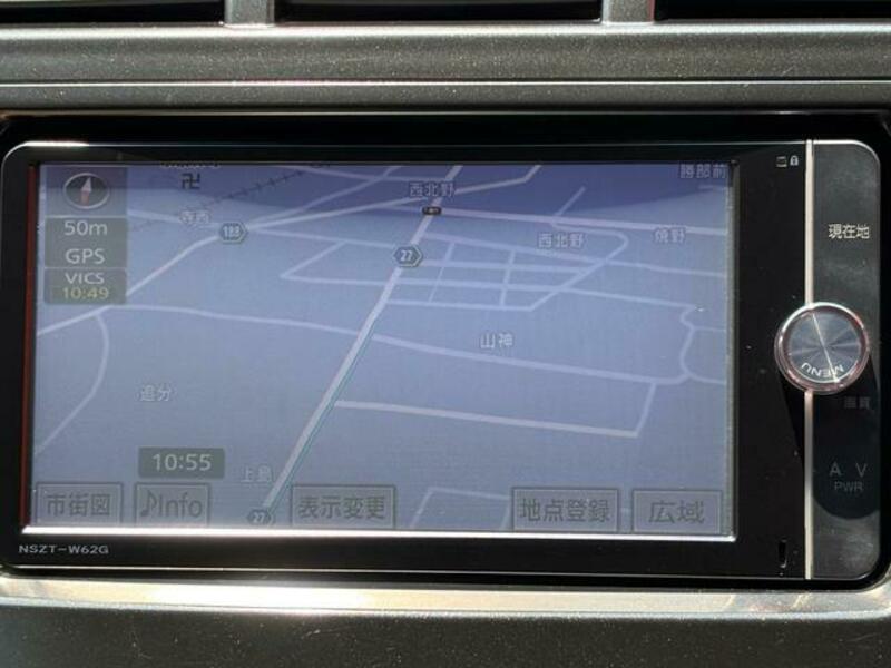 PRIUS ALPHA