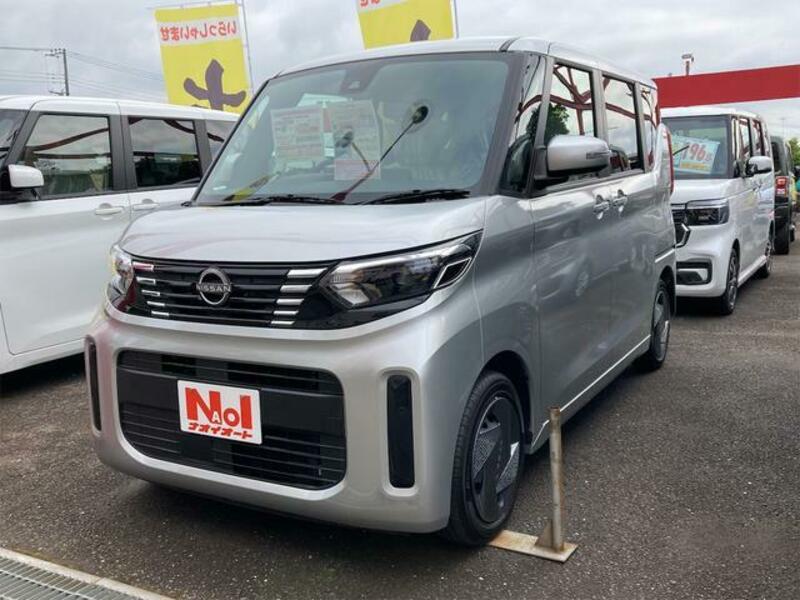 NISSAN ROOX