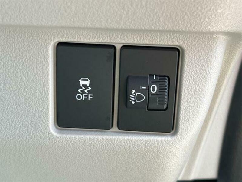 N BOX