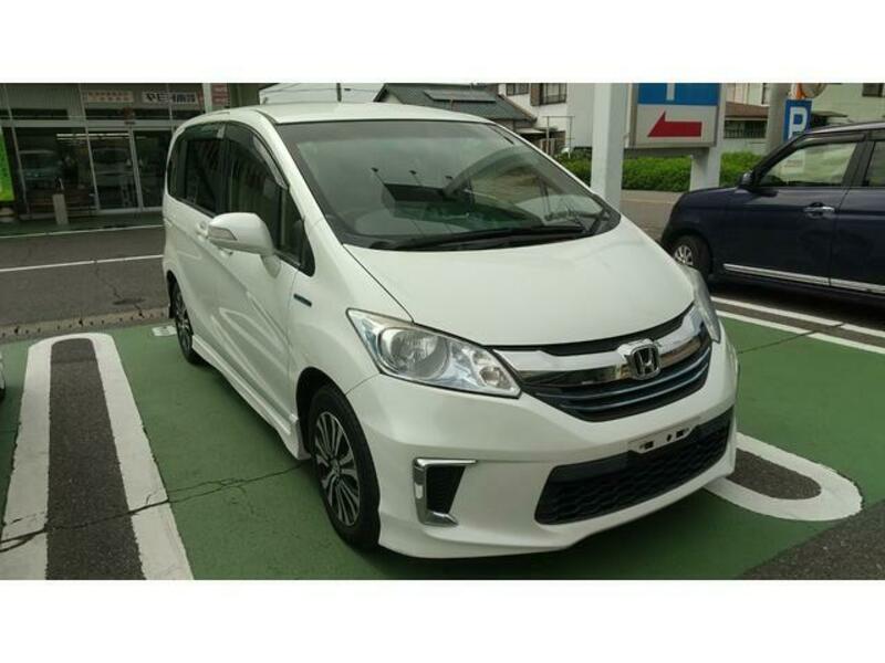 HONDA FREED HYBRID