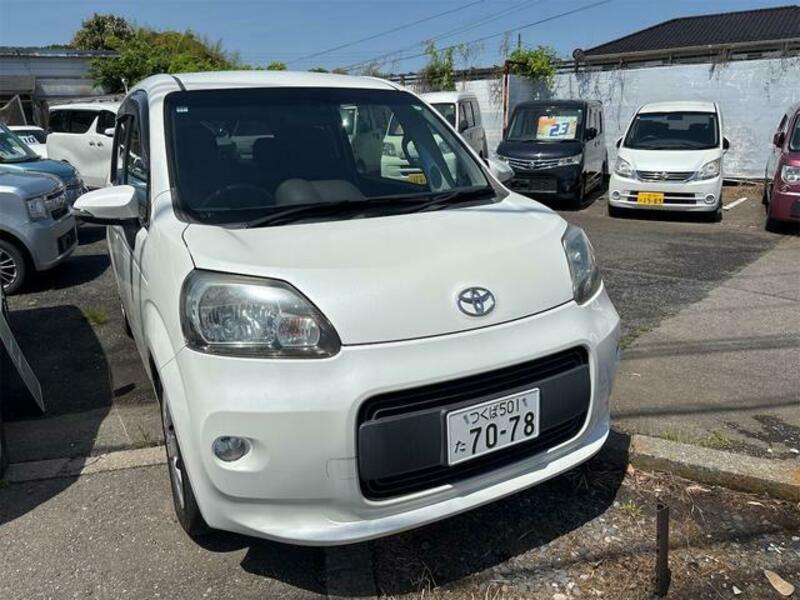 TOYOTA PORTE