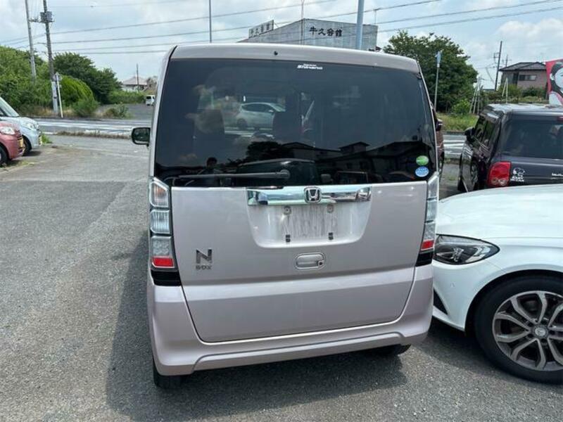 N BOX