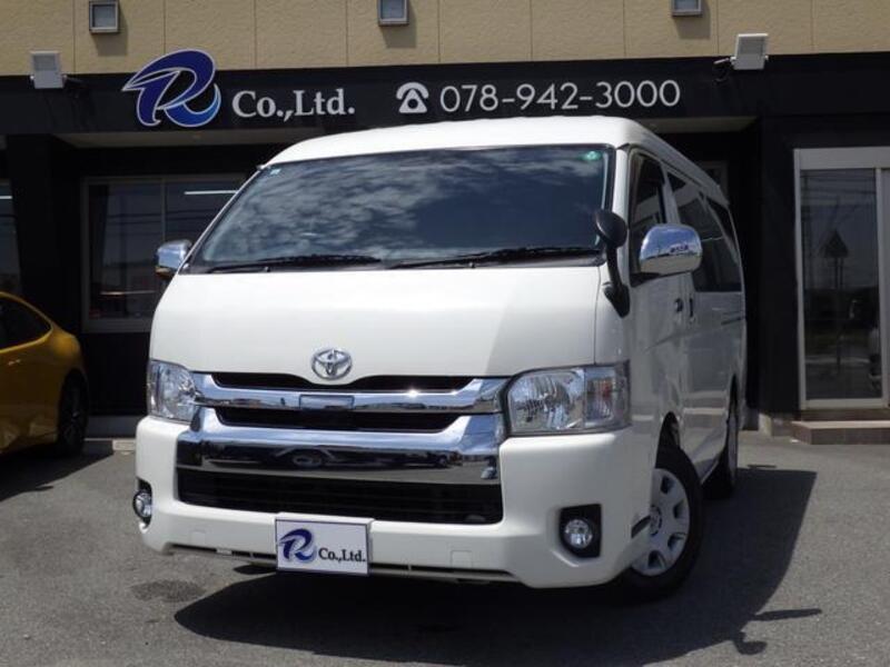 TOYOTA HIACE WAGON
