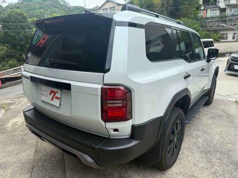 LAND CRUISER 250