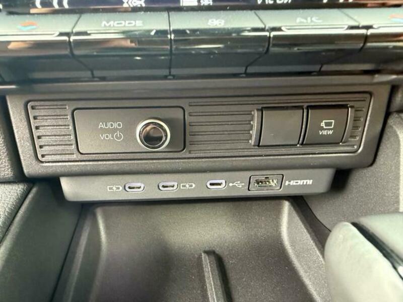 LAND CRUISER 250