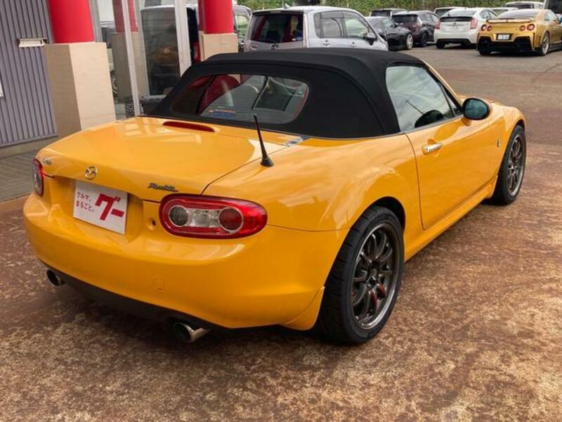 ROADSTER