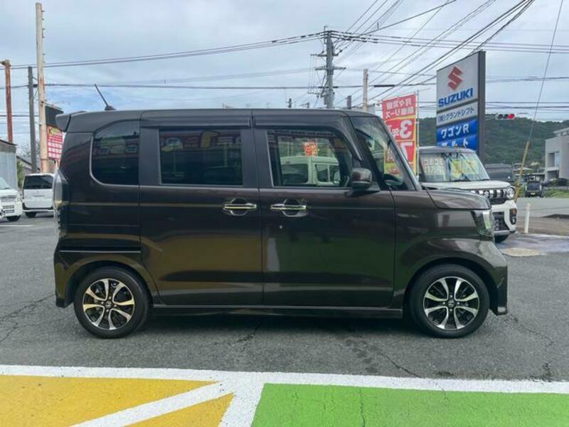 N BOX CUSTOM