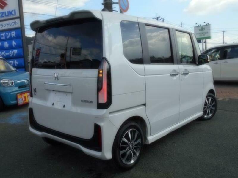 N BOX CUSTOM