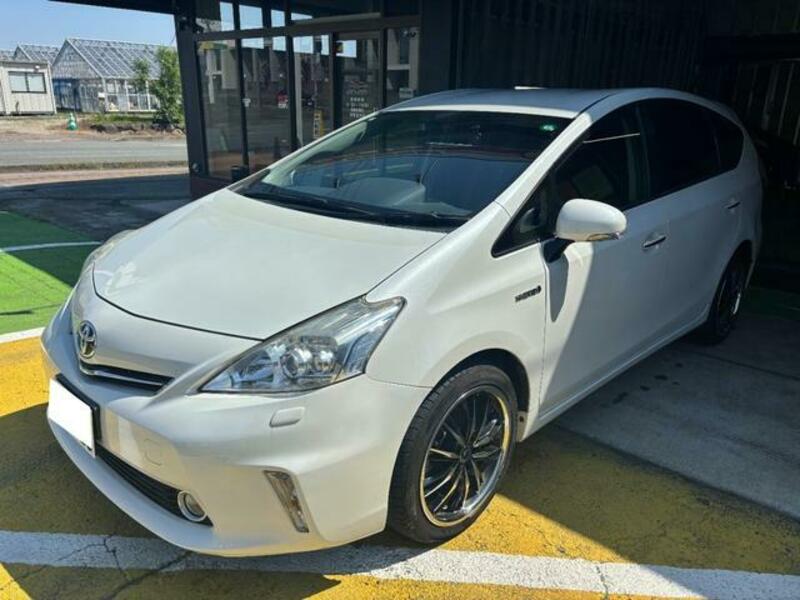 PRIUS ALPHA