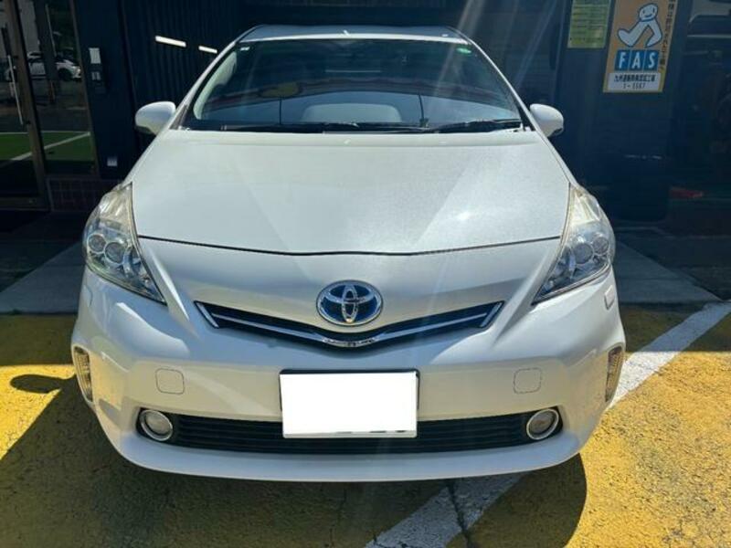 PRIUS ALPHA