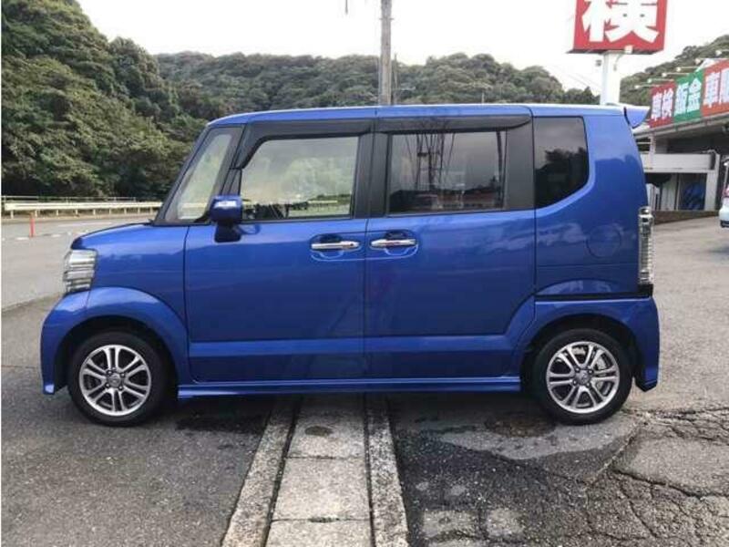 N BOX CUSTOM
