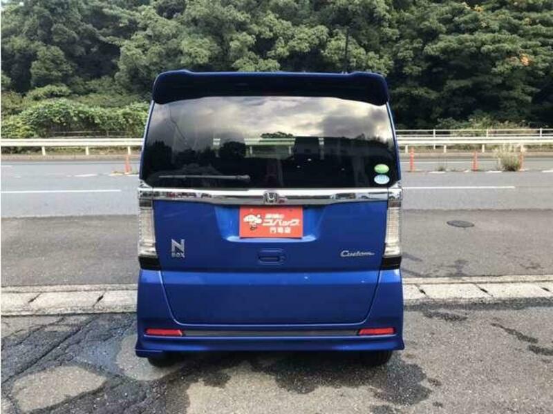 N BOX CUSTOM