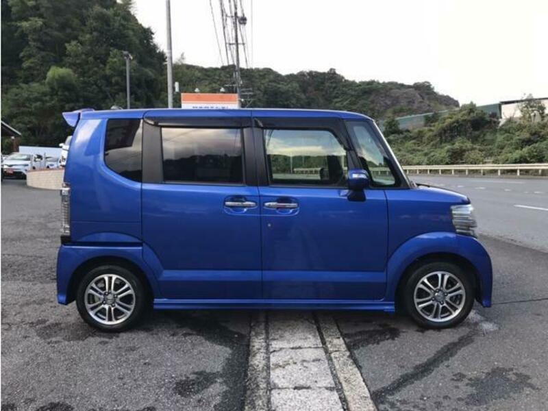 N BOX CUSTOM