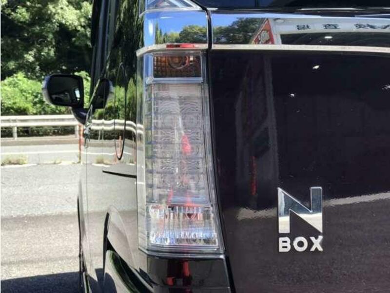 N BOX CUSTOM