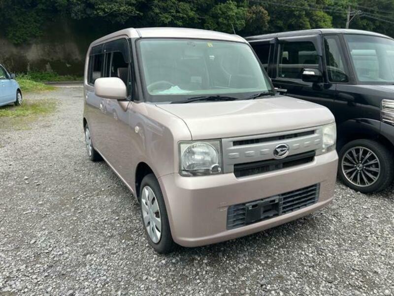 DAIHATSU MOVE CONTE
