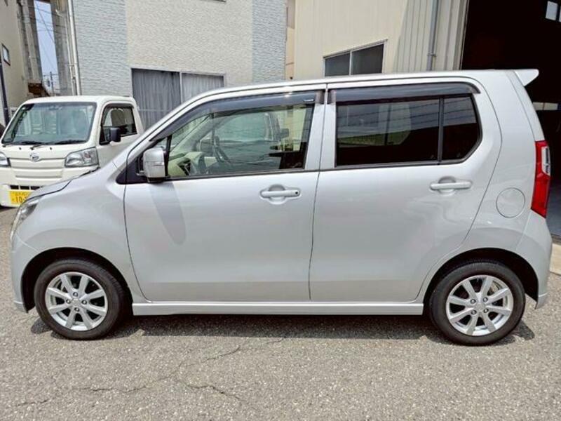 WAGON R