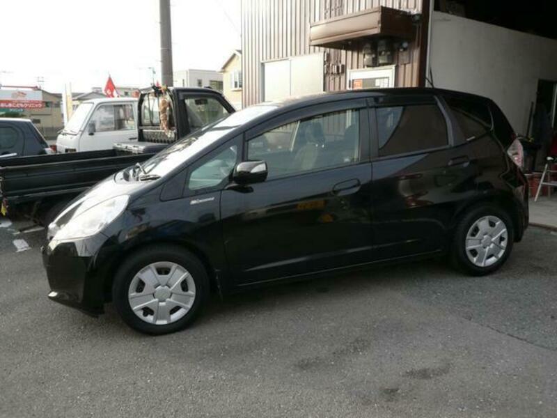 FIT HYBRID