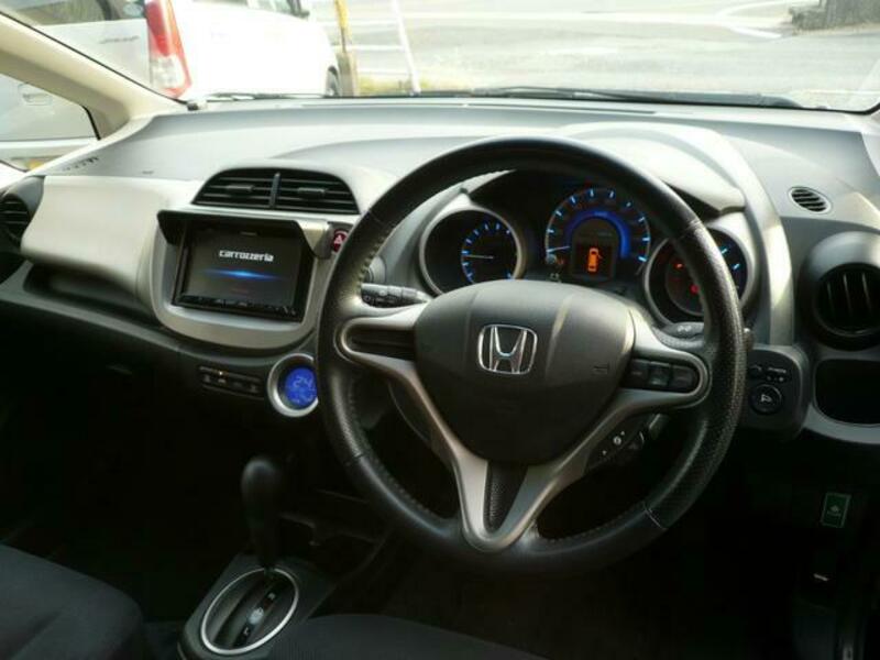 FIT HYBRID