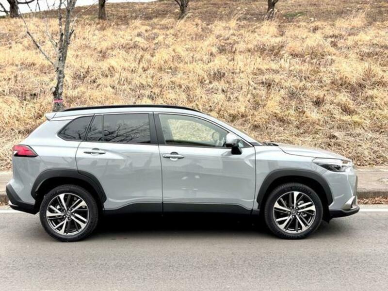 COROLLA CROSS