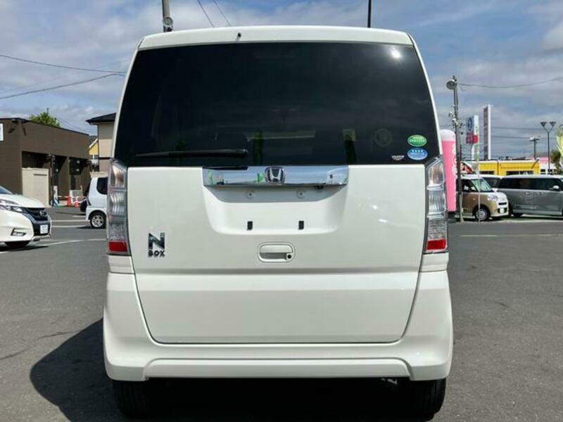 N BOX